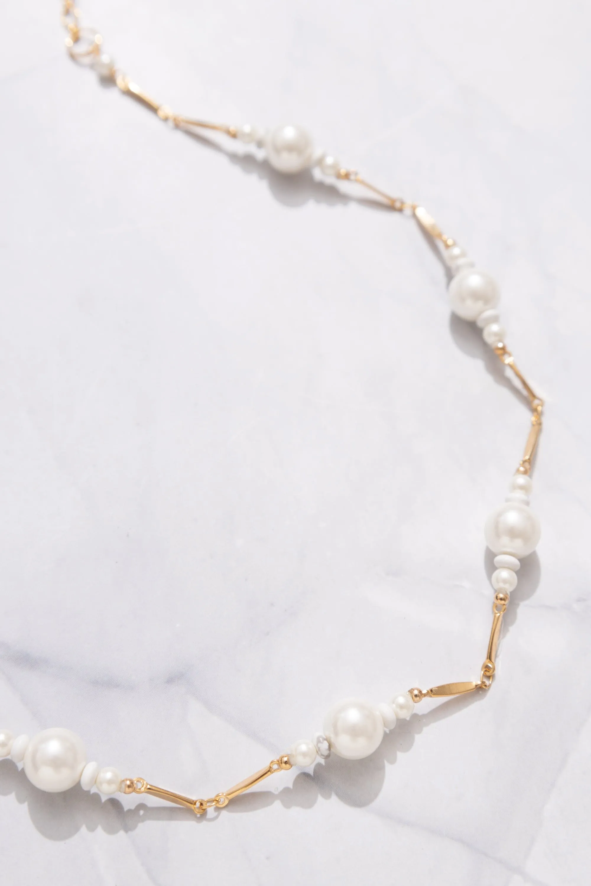 White Pearl Waves Necklace